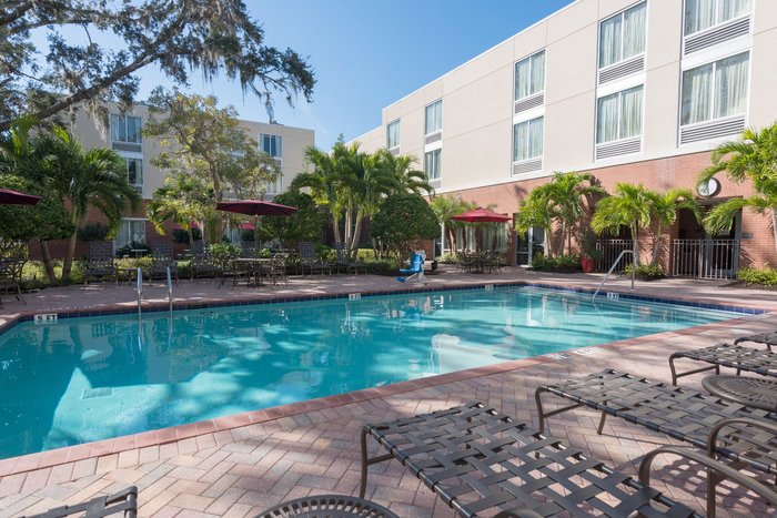 Hyatt Place Sarasota / Bradenton Airport Pool Pictures & Reviews ...