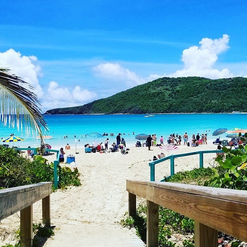 Culebra Island Beaches, Restaurants and Hotels 