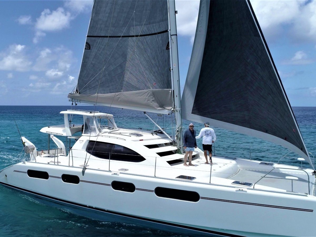 catamaran charter in bahamas