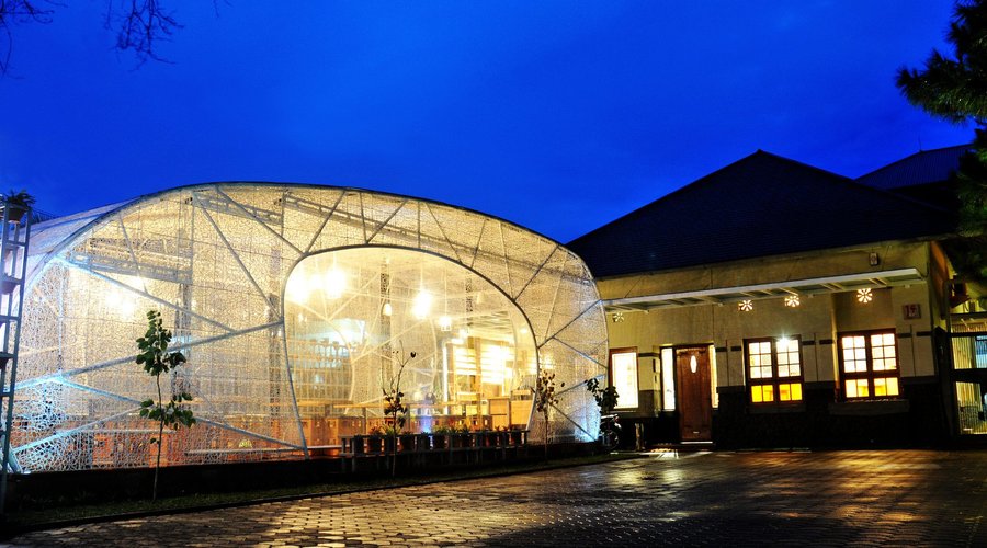 Hummingbird Eatery Bandung