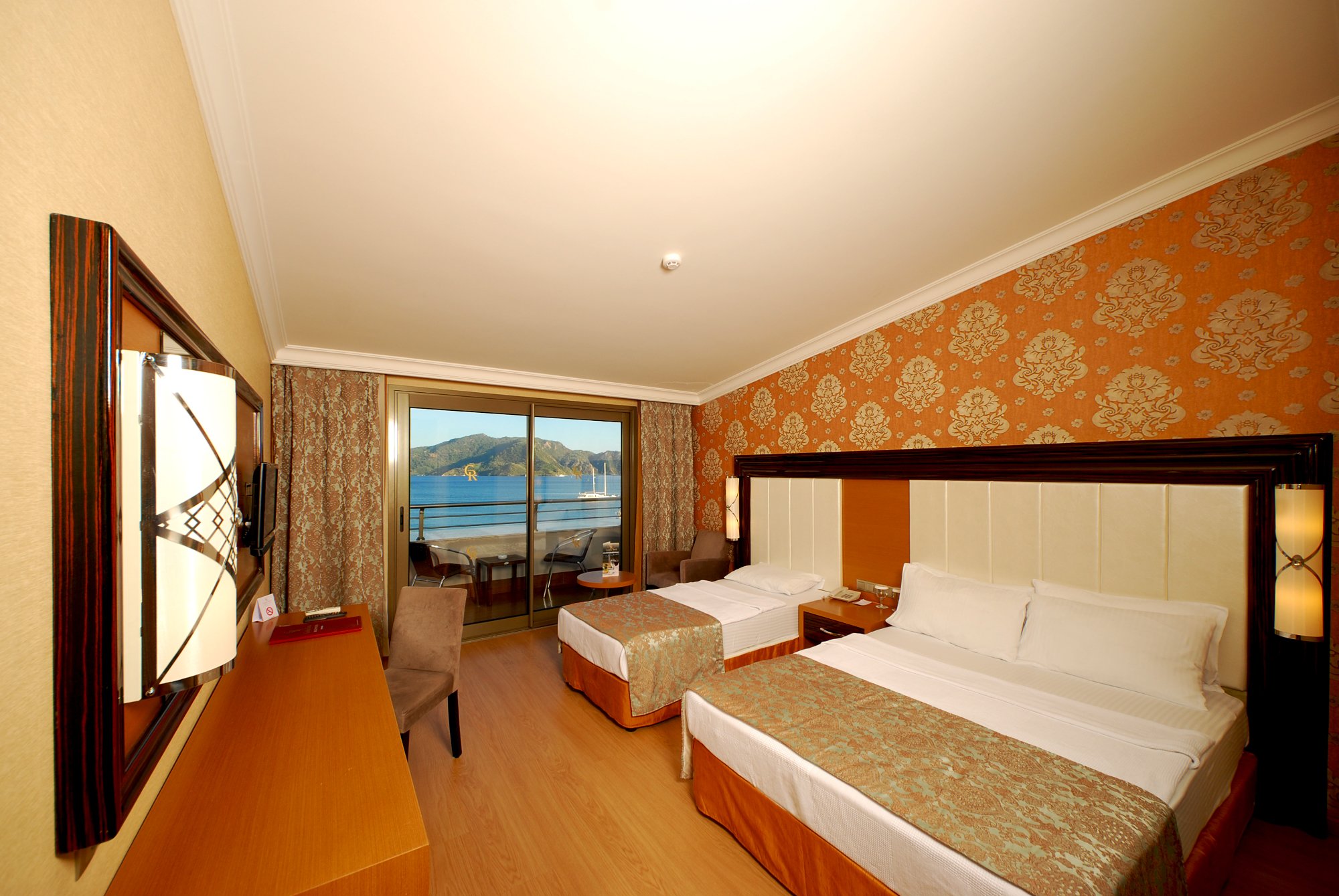 Hotel photo 26 of Golden Rock Beach Hotel.