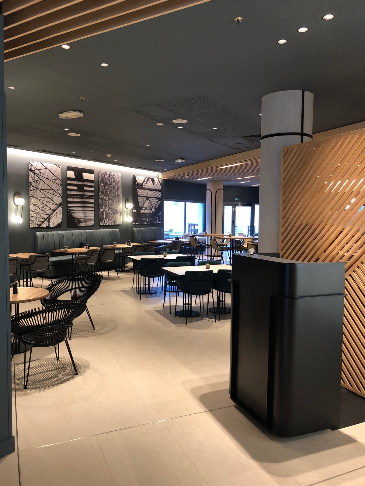 COURTYARD BY MARRIOTT PARIS ARCUEIL - Updated 2022 Prices & Hotel ...