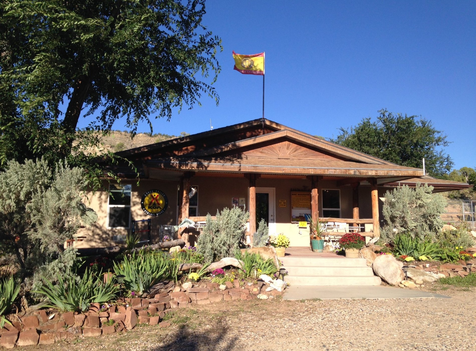 Bryce Canyon RV Resort by Rjourney by null