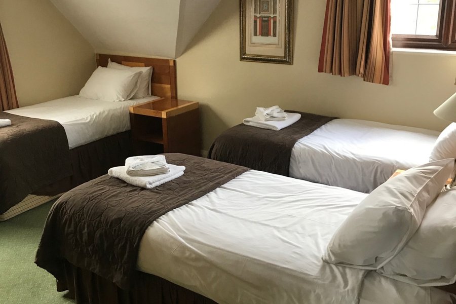 BARRINGTON LODGE - Prices & Inn Reviews (Crawley, England) - Tripadvisor