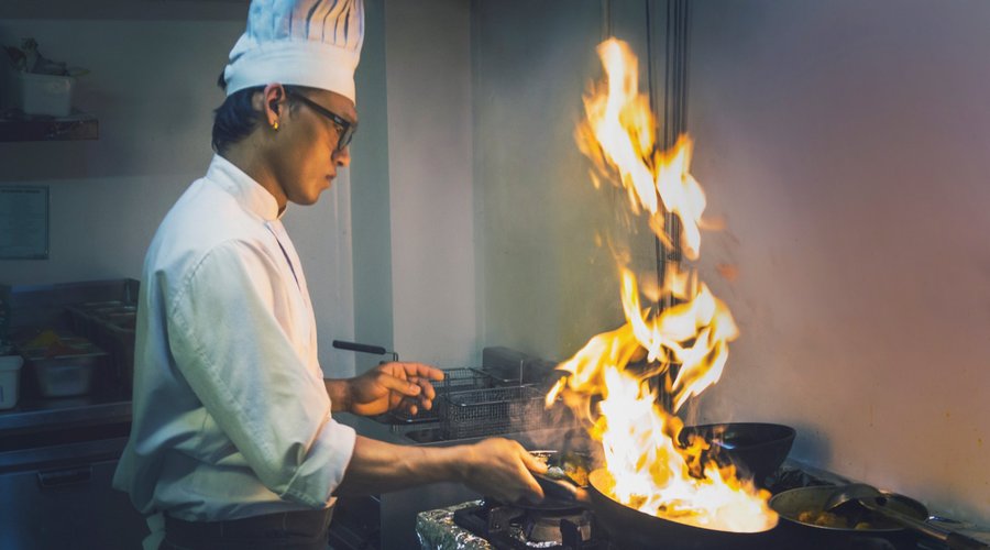 Kokki työssään / Chef working