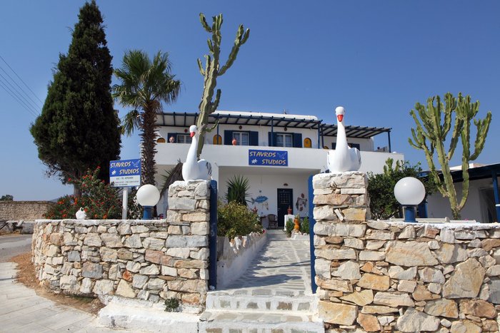 STAVROS STUDIOS - Prices & Guest house Reviews (Logaras, Paros, Greece)