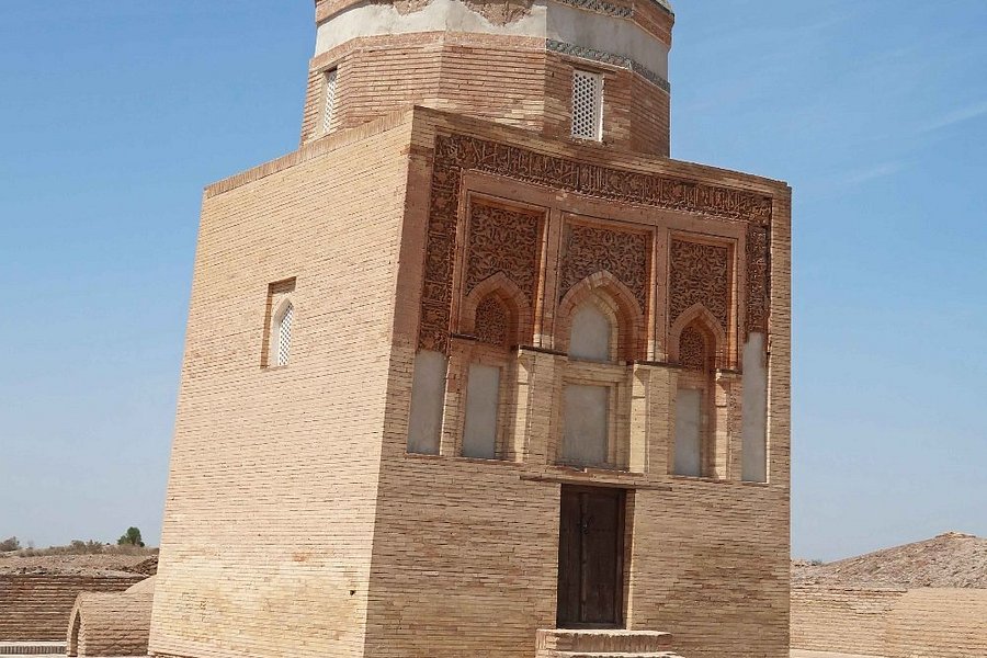 Il Arslan Mausoleum image
