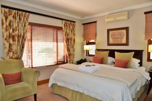 Room & Suite