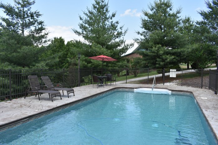 Bear Creek Lodge Pool Pictures & Reviews - Tripadvisor