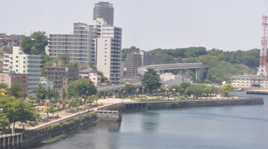 イオン５階から見たヴェルニー公園の全景