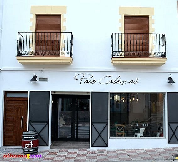 Foto de Café-Bar Alejandro, Granada: Máquina de Dardos - Tripadvisor