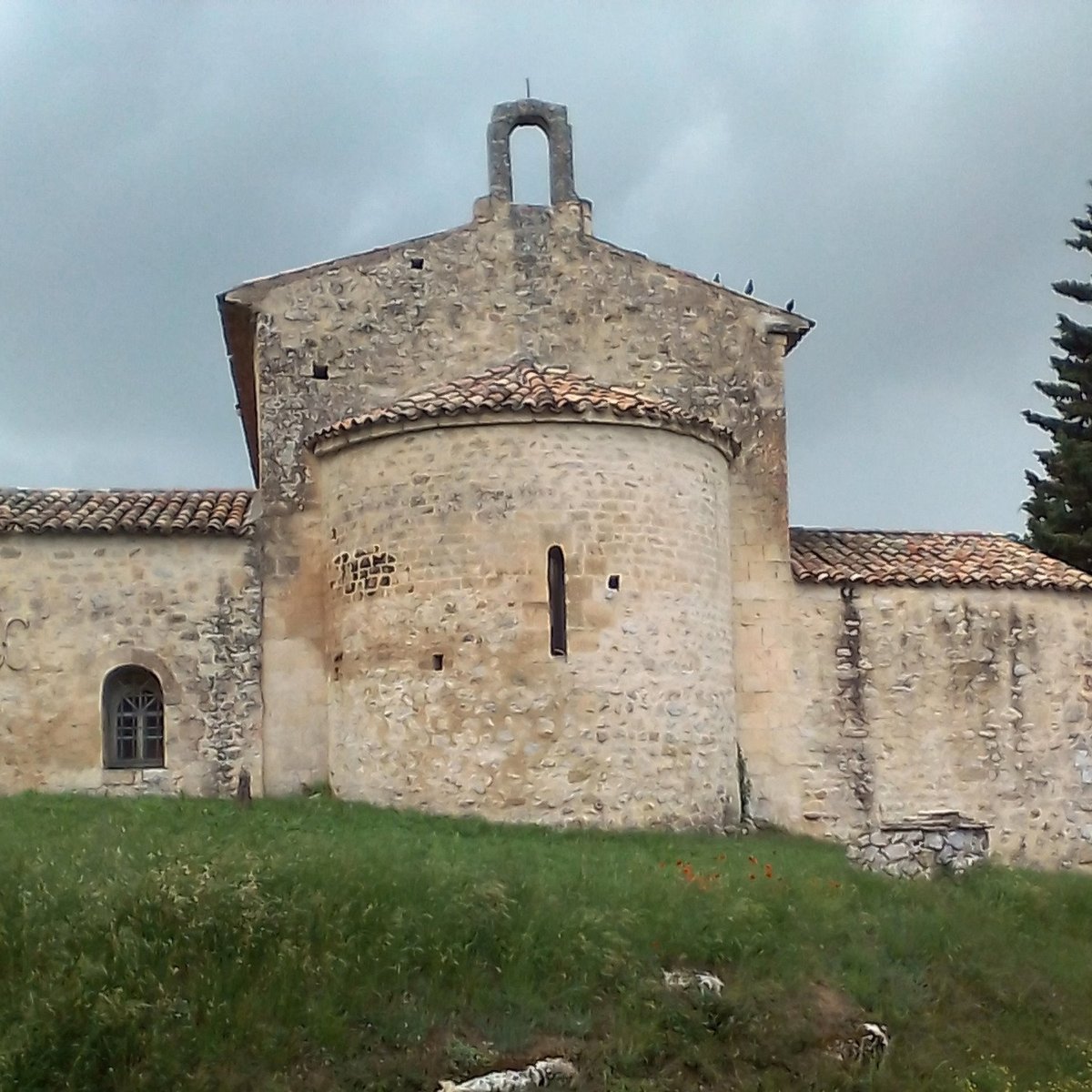 Chapelle Notre-Dame de Beauvoir (Beaumont-de-Pertuis) - All You Need to ...