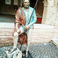 Statua di bronzo del Pordenone