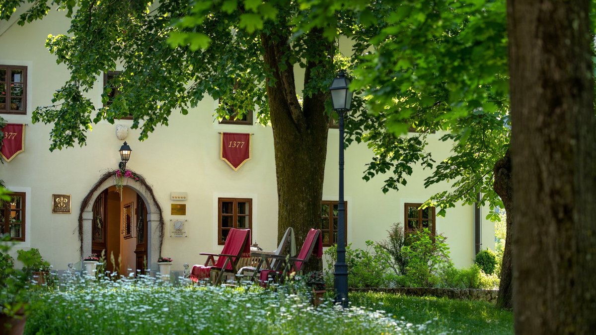 KENDOV DVOREC RELAIS & CHÂTEAUX (Spodnja Idrija) - отзывы, фото и сравнение  цен - Tripadvisor