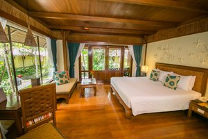 Room & Suite