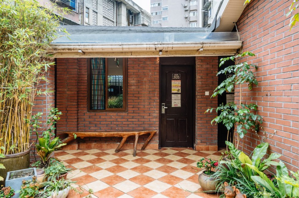 Hotel photo 17 of Chengdu Mix Hostel Courtyard Poshpacker (Wenshu Monastery).