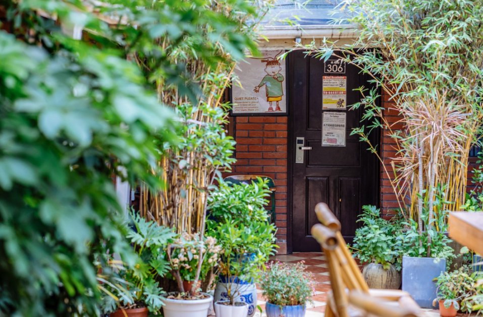 Hotel photo 25 of Chengdu Mix Hostel Courtyard Poshpacker (Wenshu Monastery).