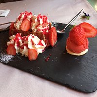 Excellent feuilleté aux fraises, un régal!!!