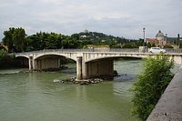 Vetrina cuscini etnici vecchi originali unici & Artigianato persiano - Foto  di SHAHMANSOURI TAPPETI PERSIANI, Verona - Tripadvisor