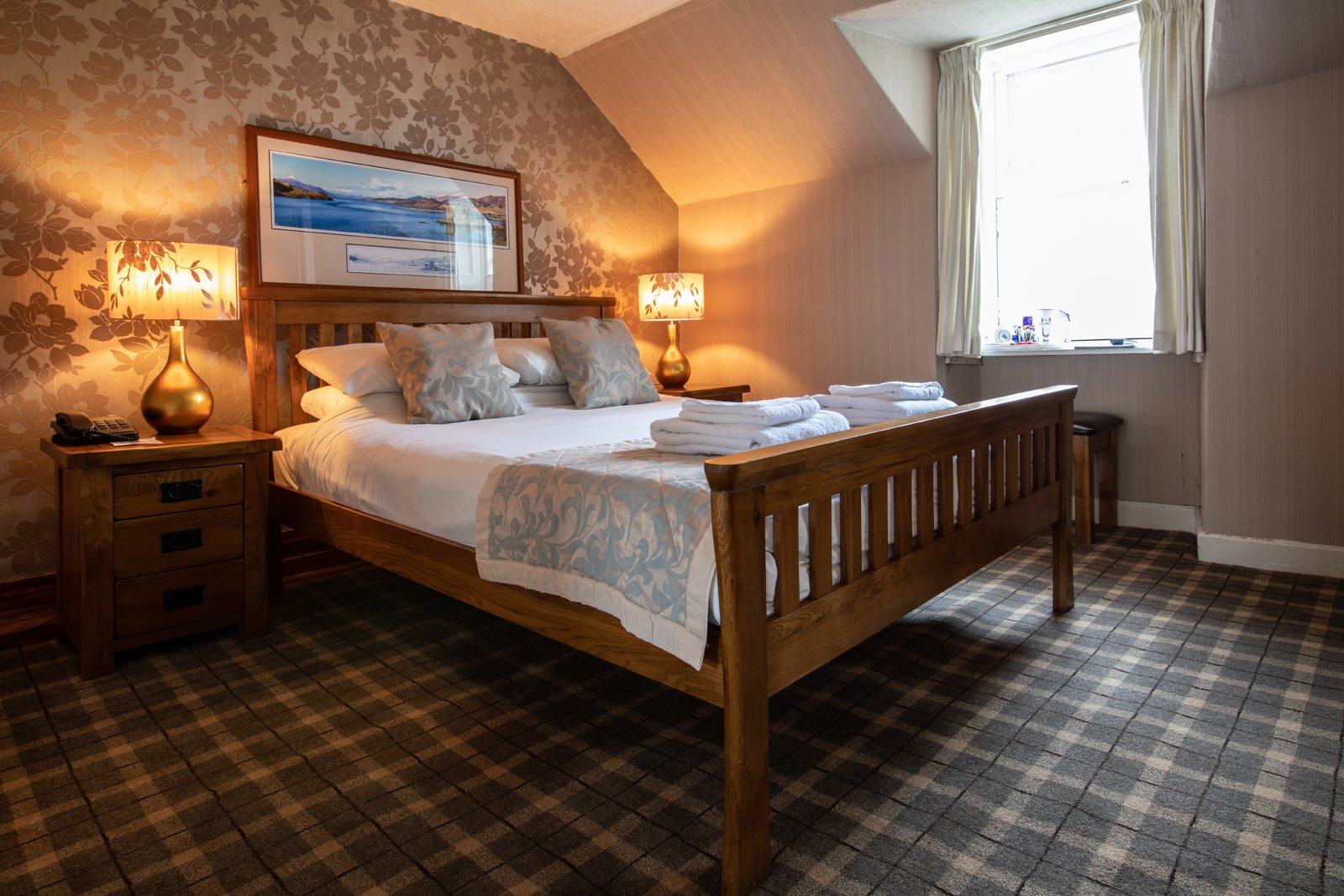 Cairndow Stagecoach Inn Rooms: Pictures & Reviews - Tripadvisor