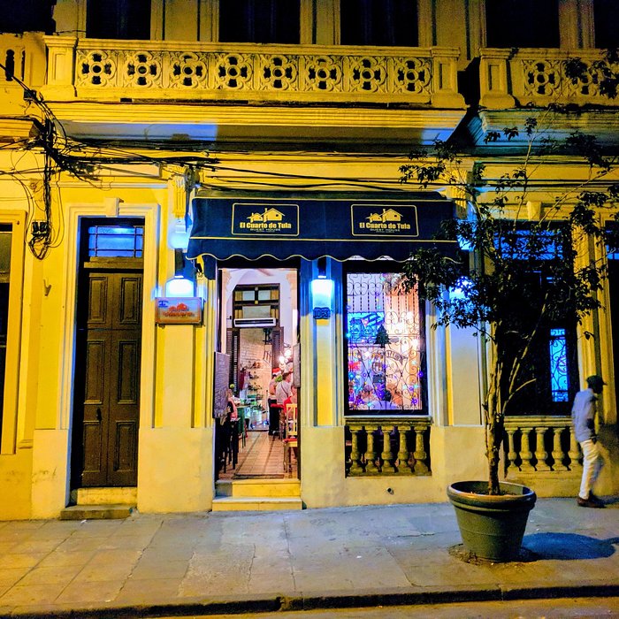 Куба тула телефон. Дом шоколада в Гаване. Куба букинг. La Bodeguita del medio картина. Casa particular Havana.