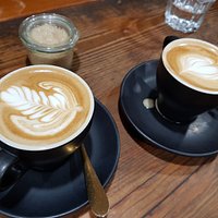 FLAT WHITE
