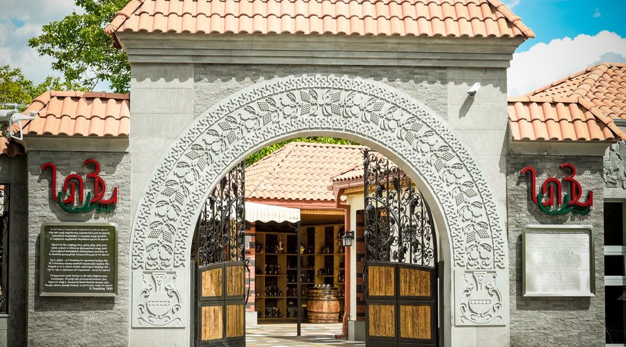 Exterior of Noah's Garden 