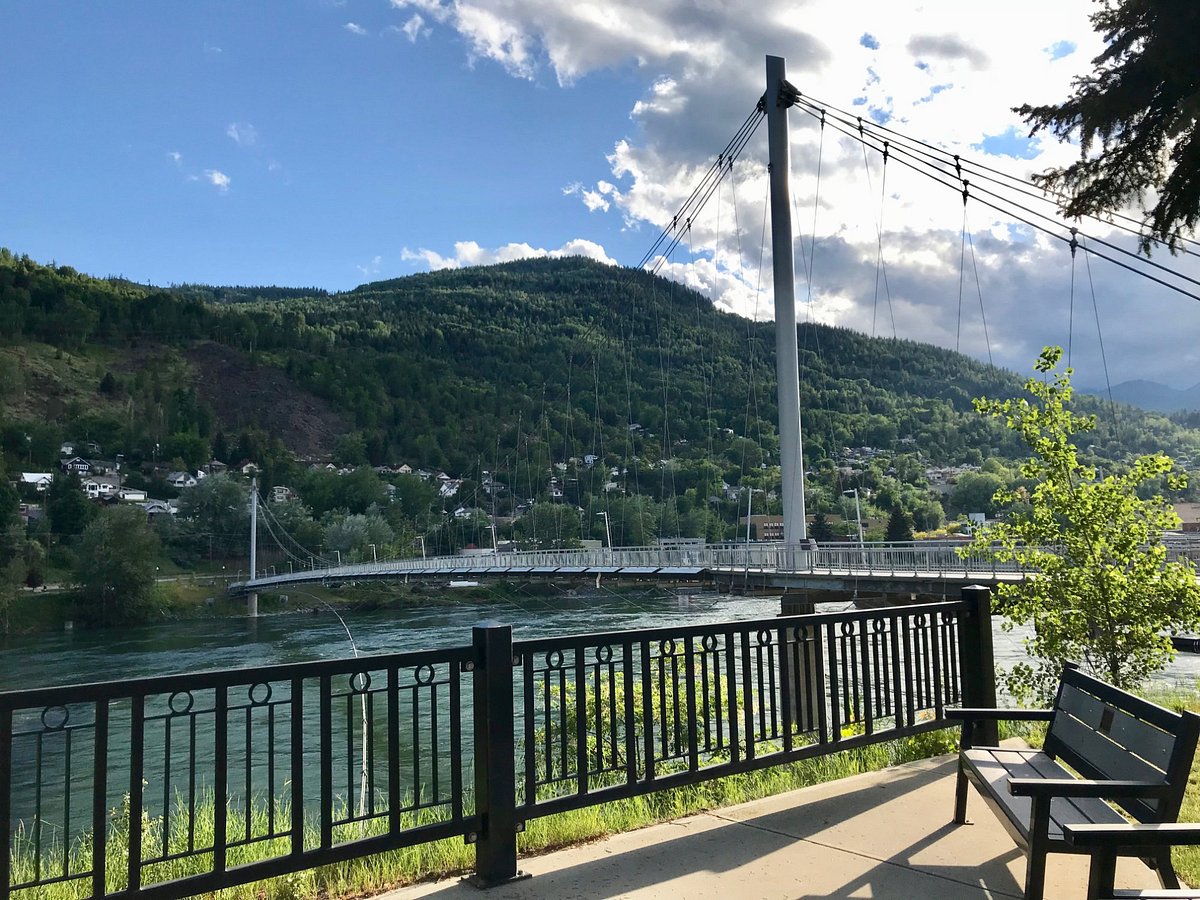 Columbia River Skywalk - City of Trail