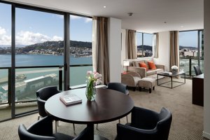 Room & Suite