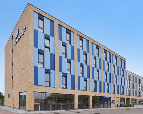 The 10 Closest Hotels To Dagenham Heathway Station