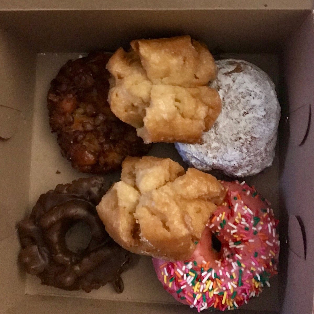 BOSA DONUTS, Phoenix - 3519 West Glendale Ave - Fotos, Número de Teléfono y  Restaurante Opiniones - Tripadvisor