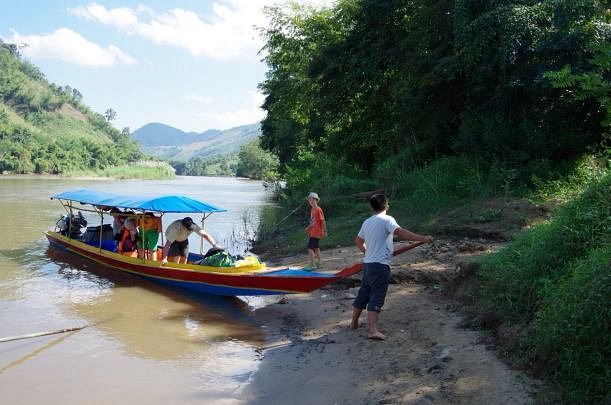 Tha Ton Boat Trip image