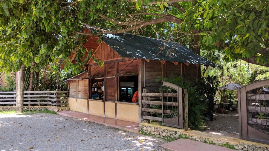 Entrada Vivero Flora café