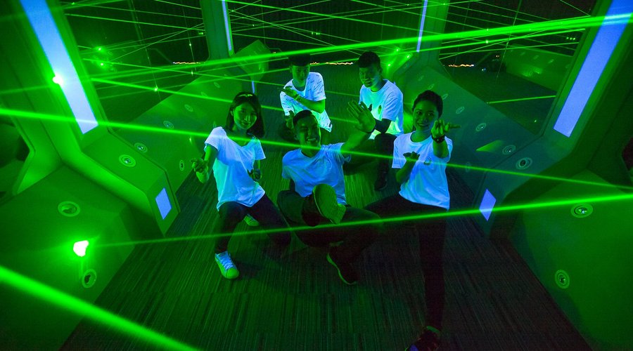 太空雷射迷宮 Space Laser Maze