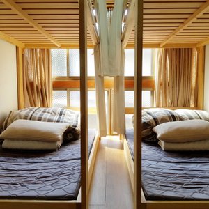 Family room for four people. 4 bunk beds.