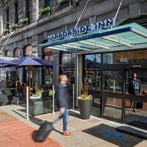 Welcome to the Harborside Inn Boston