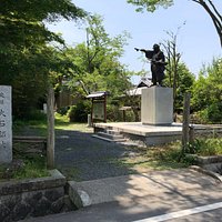 大石低