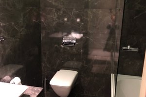 Room & Suite
