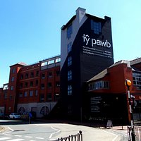 Ty Pawb, Wrexham