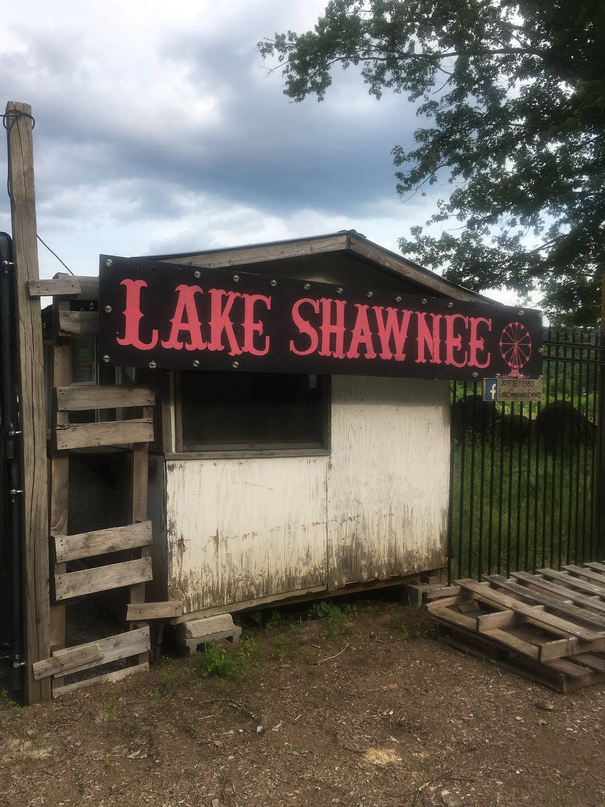 lake shawnee abandoned amusement park tours