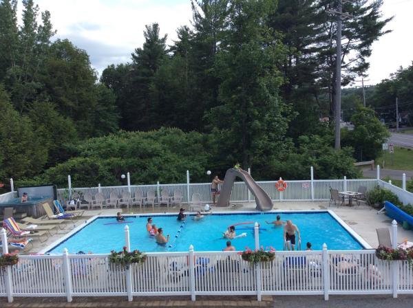 Lyn Aire Motel Pool: Pictures & Reviews - Tripadvisor