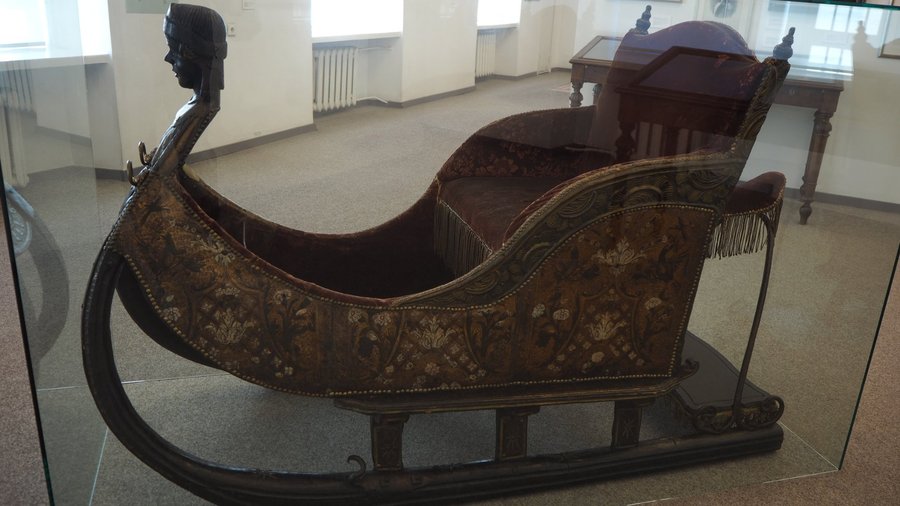 Old sleigh
