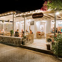 WELCOME TO MAVROS XOIROS GRILL HOUSE