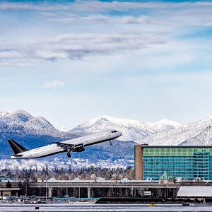 Exterior of Fairmont Vancouver Airport