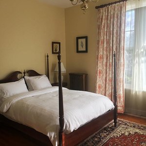Flying Squadron Room