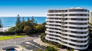 Breeze Mooloolaba, Ascend Hotel Collection in Mooloolaba, image may contain: Hotel, Condo, City, Urban