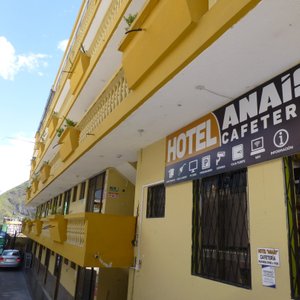 Hotel y parking