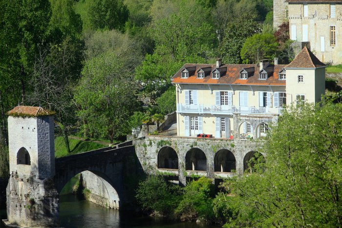 MAISON DU GAVE - Prices & Specialty B&B Reviews (Sauveterre-de-Bearn ...