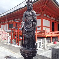 本尊(国宝)と同じ十一面観世音菩薩立像