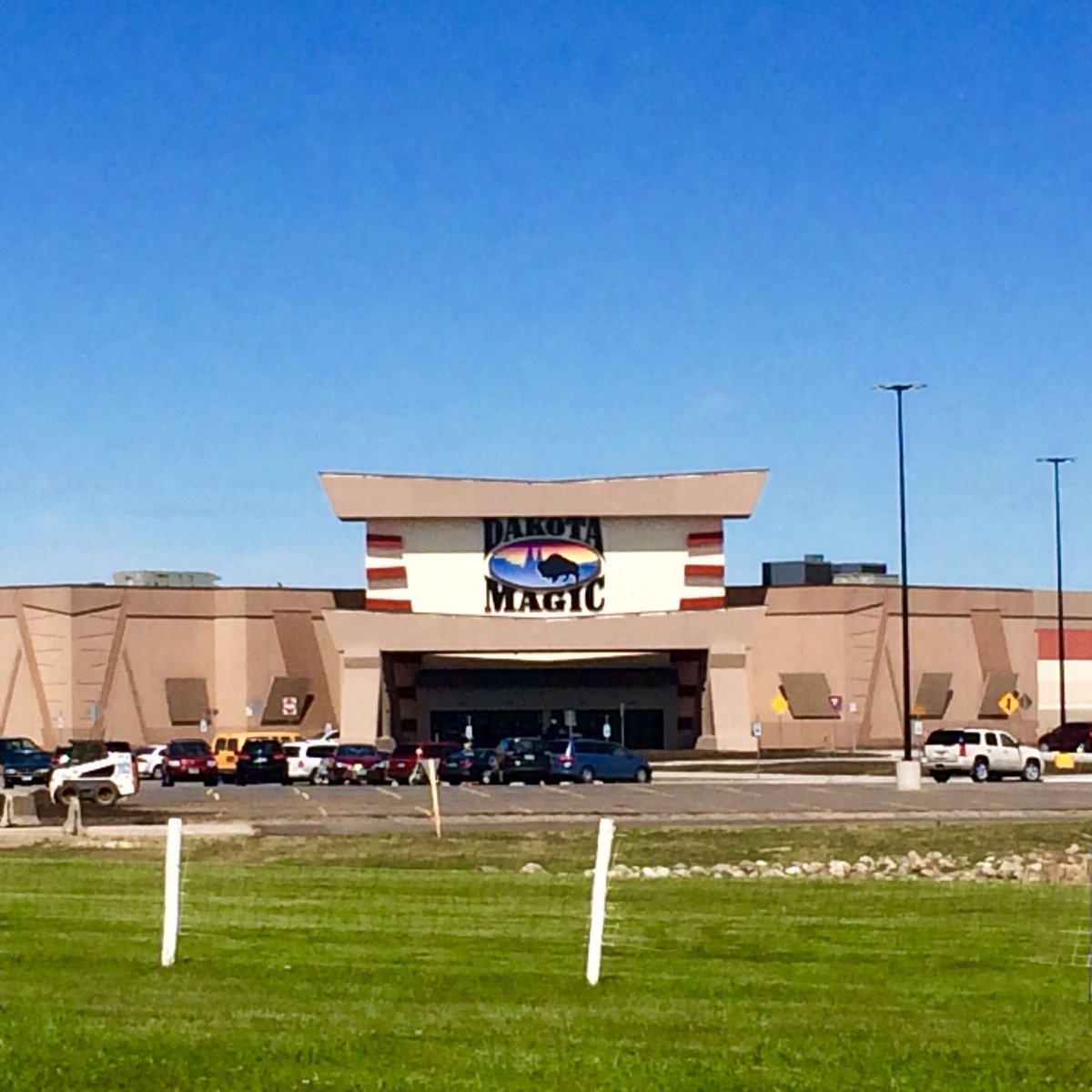 Unleash Your Inner Gambler: A North Dakota Escape at Dakota Magic Casino & Hotel